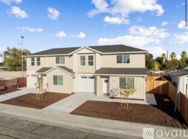 Main picture of 4040 Balsam St