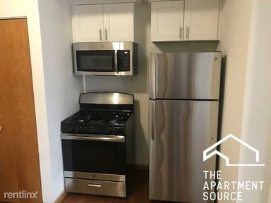 Main picture of 4205 N Oakley Ave