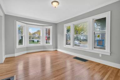 Main picture of 415 Ridgeway Ave