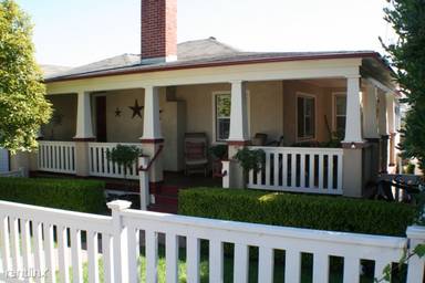 Main picture of 4 Ridge Cir