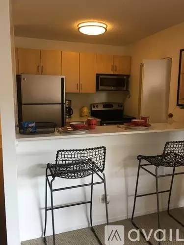 Main picture of 625 N Dearborn St
