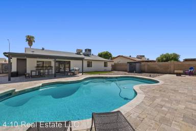Main picture of 1126 E Glade Cir