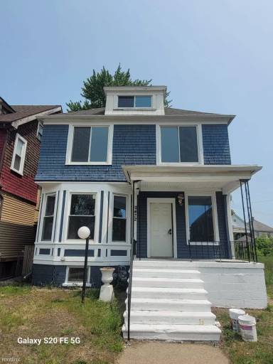 Main picture of 2472 Concord St