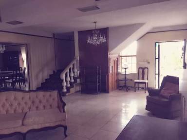 Main picture of 100 N Palm Dr
