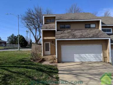 Main picture of 16600 W 141st St