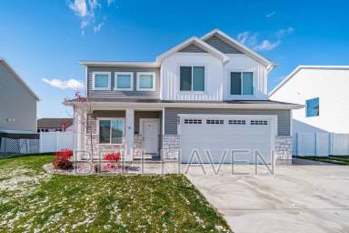 Main picture of 667 S 2275 W