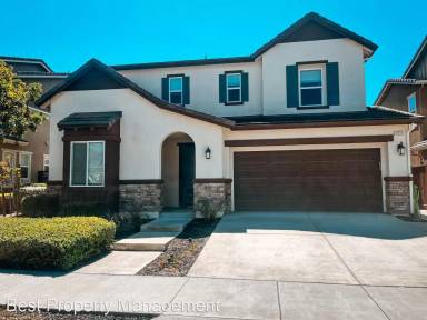 Main picture of 2600 Whitehorse Way
