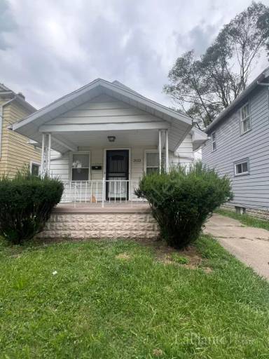 Main picture of 2020 Berkshire Pl