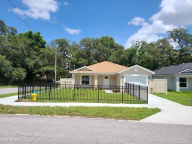 Main picture of 8715 N 37th St