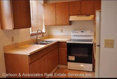 Main picture of 1221 E Carson St