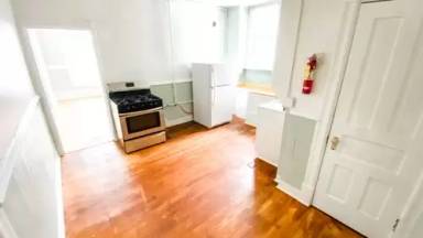 Main picture of 462 Railroad Street - 4