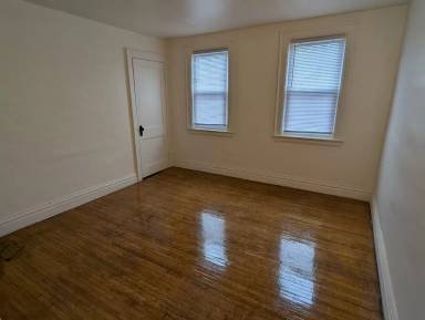 Main picture of 40 Princeton Pl