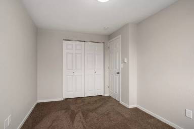 Main picture of 305 13th St SW