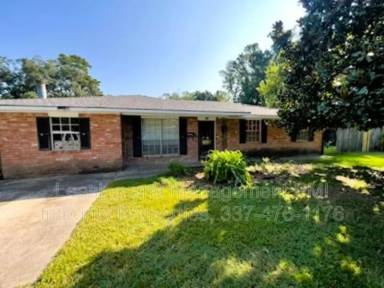 Main picture of 304 McDonald Ave