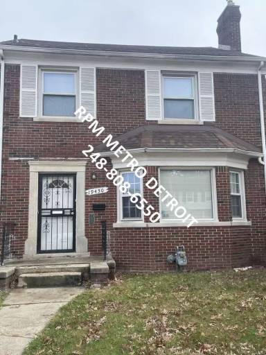 Main picture of 19450 Pinehurst St