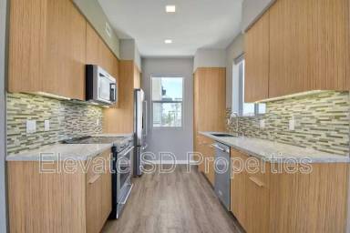 Main picture of 3088 State St