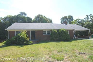 Main picture of 2500 N Centennial St