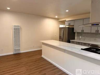 Main picture of 3196 Crescent Ave