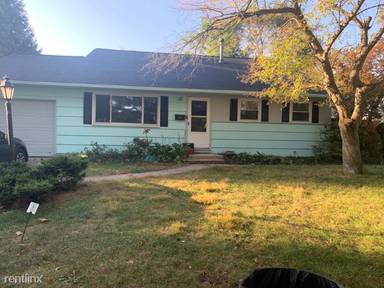 Main picture of 733 Stinchcomb Dr