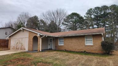 Main picture of 9146 Greenwood Dr
