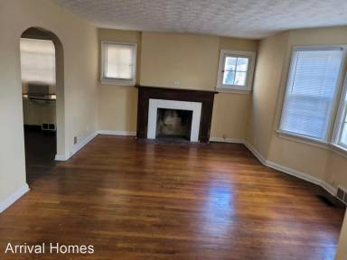 Main picture of 319 Sandalwood Dr