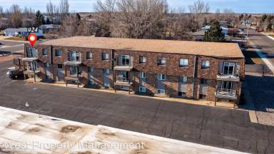 Main picture of 671 24th St W