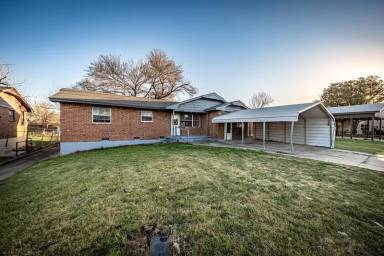 Main picture of 5860 NW Dearborn Ave
