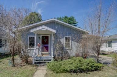 Main picture of 2310 Clark St
