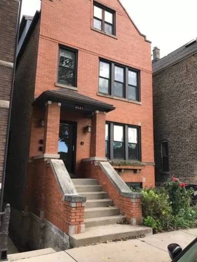 Main picture of 2139 N Oakley Ave