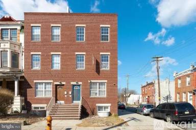 Main picture of 2358 N Park Ave
