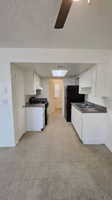 Main picture of 429 S Backer Ave