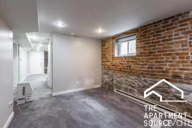 Main picture of 1808 W Armitage Ave