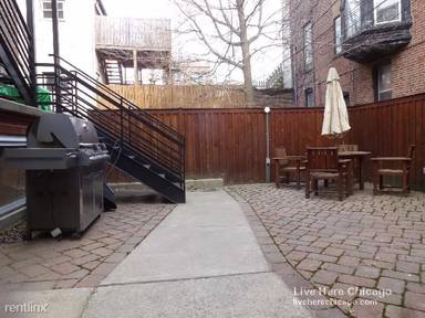 Main picture of 423 W Armitage Ave