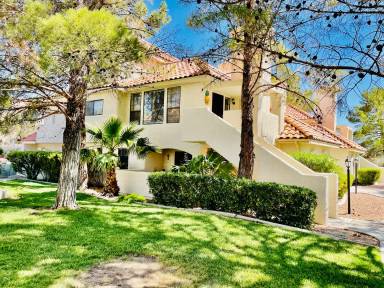 Main picture of 2611 S Durango Dr