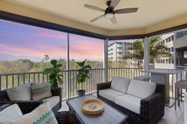 Main picture of 260 Hidden Bay Dr