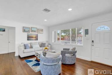 Main picture of 292 42nd Ave