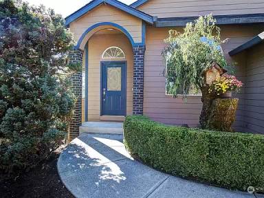 Main picture of 1233 E Pioneer Loop