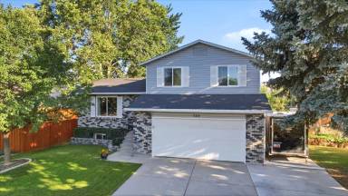 Main picture of 734 E Sandy Dunes Dr