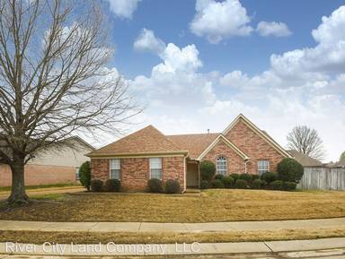 Main picture of 1041 Cross Wood Ln