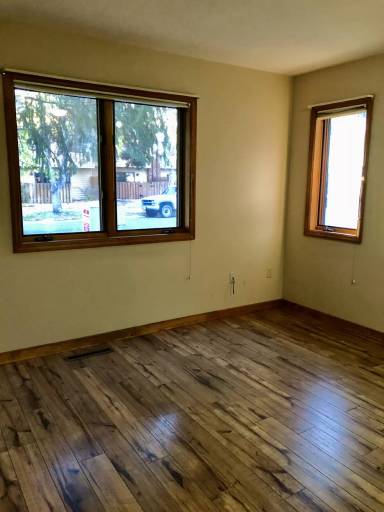 Main picture of 1611 W Koch St