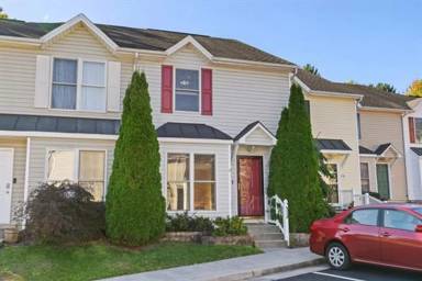 Main picture of 730 Camelot Ln
