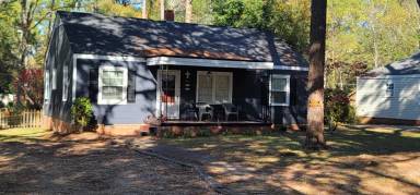 Main picture of 917 9th Ave