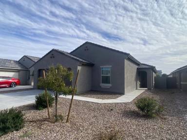 Main picture of 757 W Kingman Dr