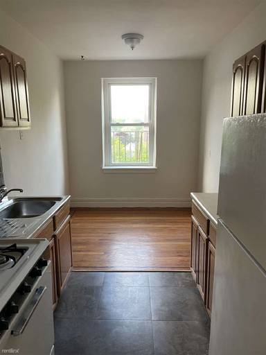 Main picture of 4350 Vireo Ave