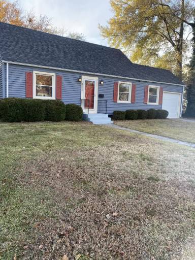 Main picture of 8119 Kenwood Dr