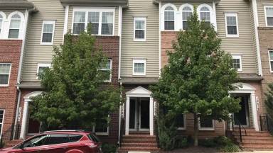 Main picture of 13583 Station St