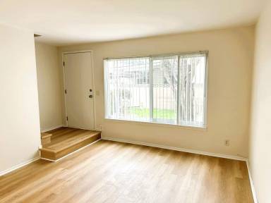Main picture of 10532 Court Ave
