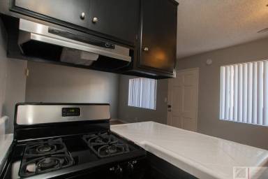 Main picture of 3514 Madison Ave