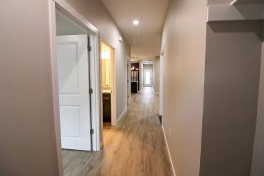 Main picture of 5564 Skyline Rd S