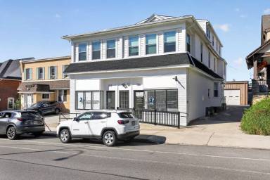 Main picture of 324-326 Darby Rd